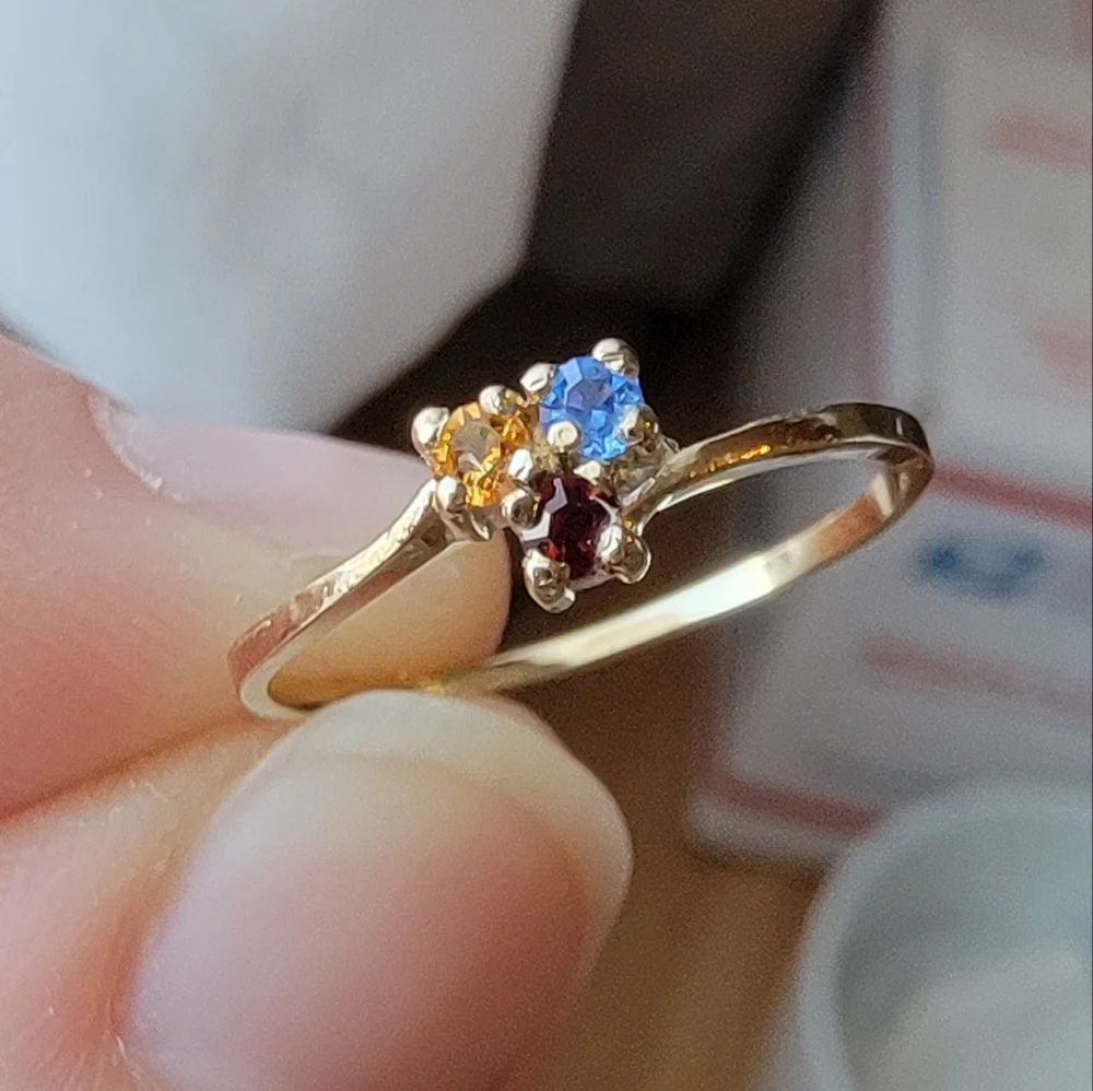 Vintage Dainty Triple Gemstone Stacking Band Gold Tone Ring Primary Color 6 ¾